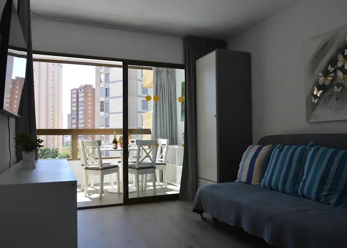 Gemelos IV 5B Holiday Apt